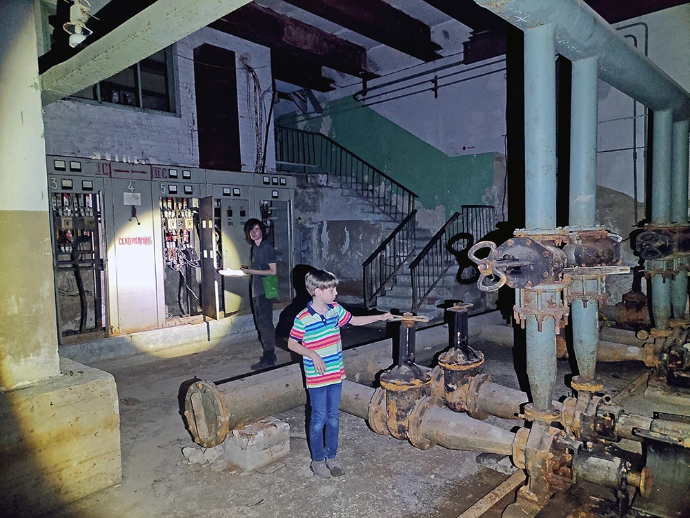 Марк заинтересовался системой водопровода