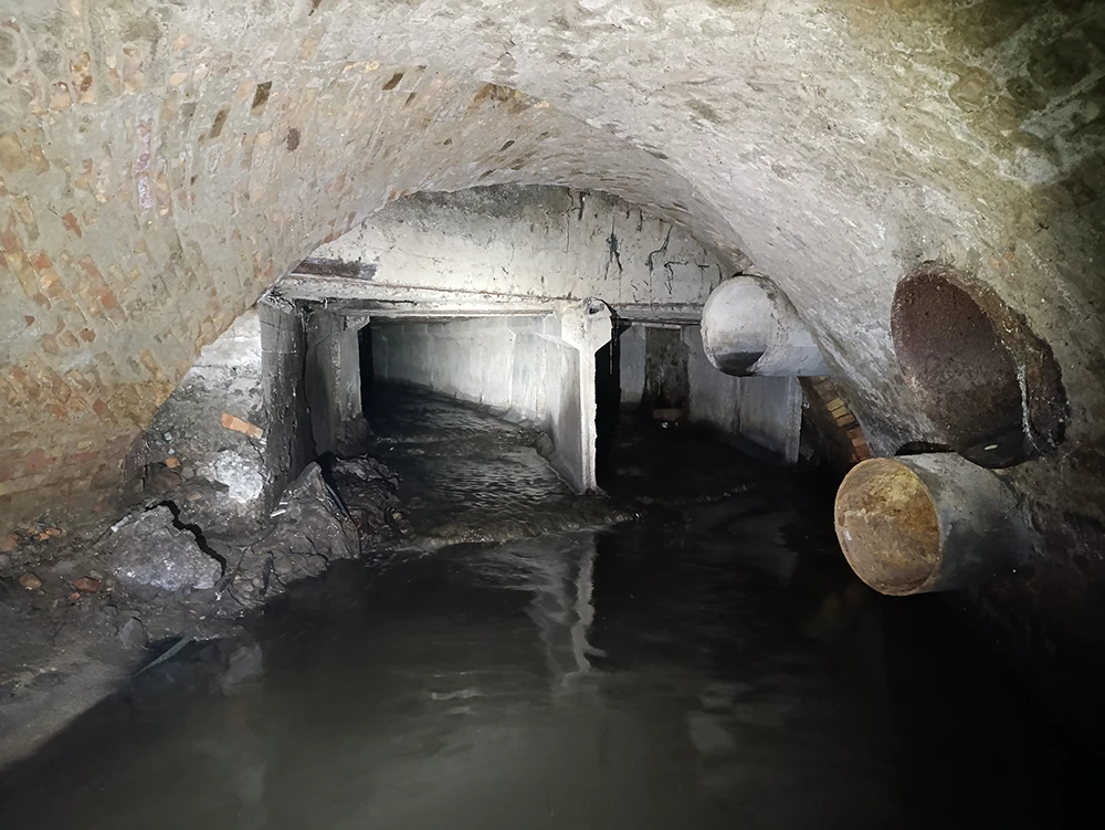 Перекресток ул. Владимира Антоновича и пр. Александра Поля