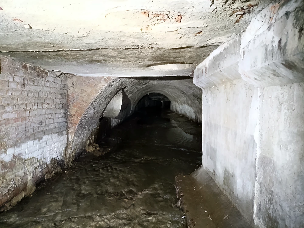 Перекресток улиц Николая Руденко и Ульяновской