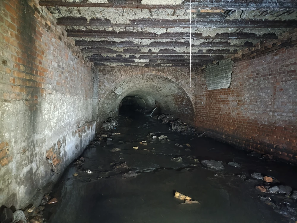 Подземный мост под проспектом Поля