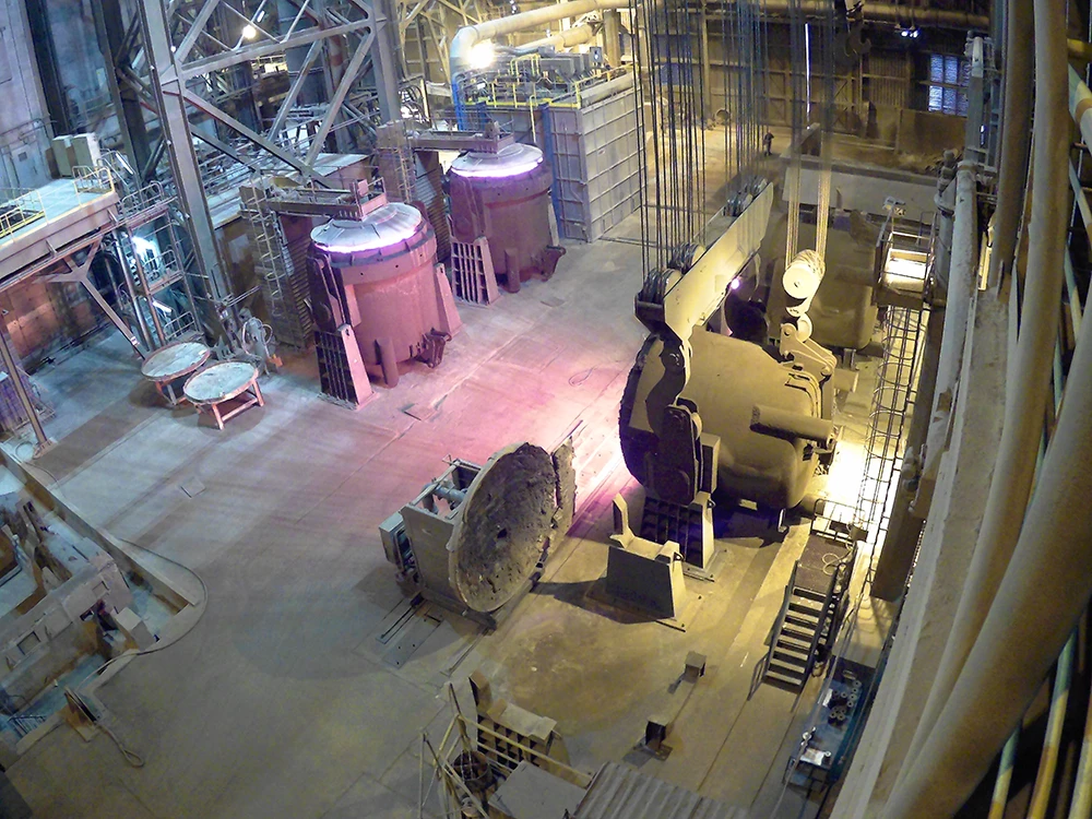 Одна из плавильных емкостей