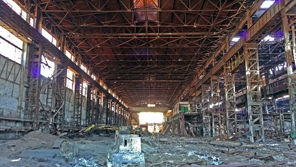 Великий Мартенівський цех НТЗ станом на 2018-й рік (початок демонтажу будівлі)